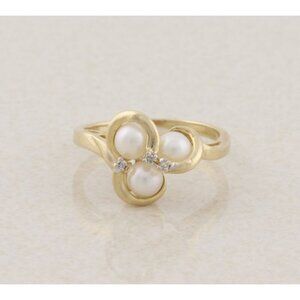 10k Yellow Gold Freshwater Pearl & Diamond Ring Size 7